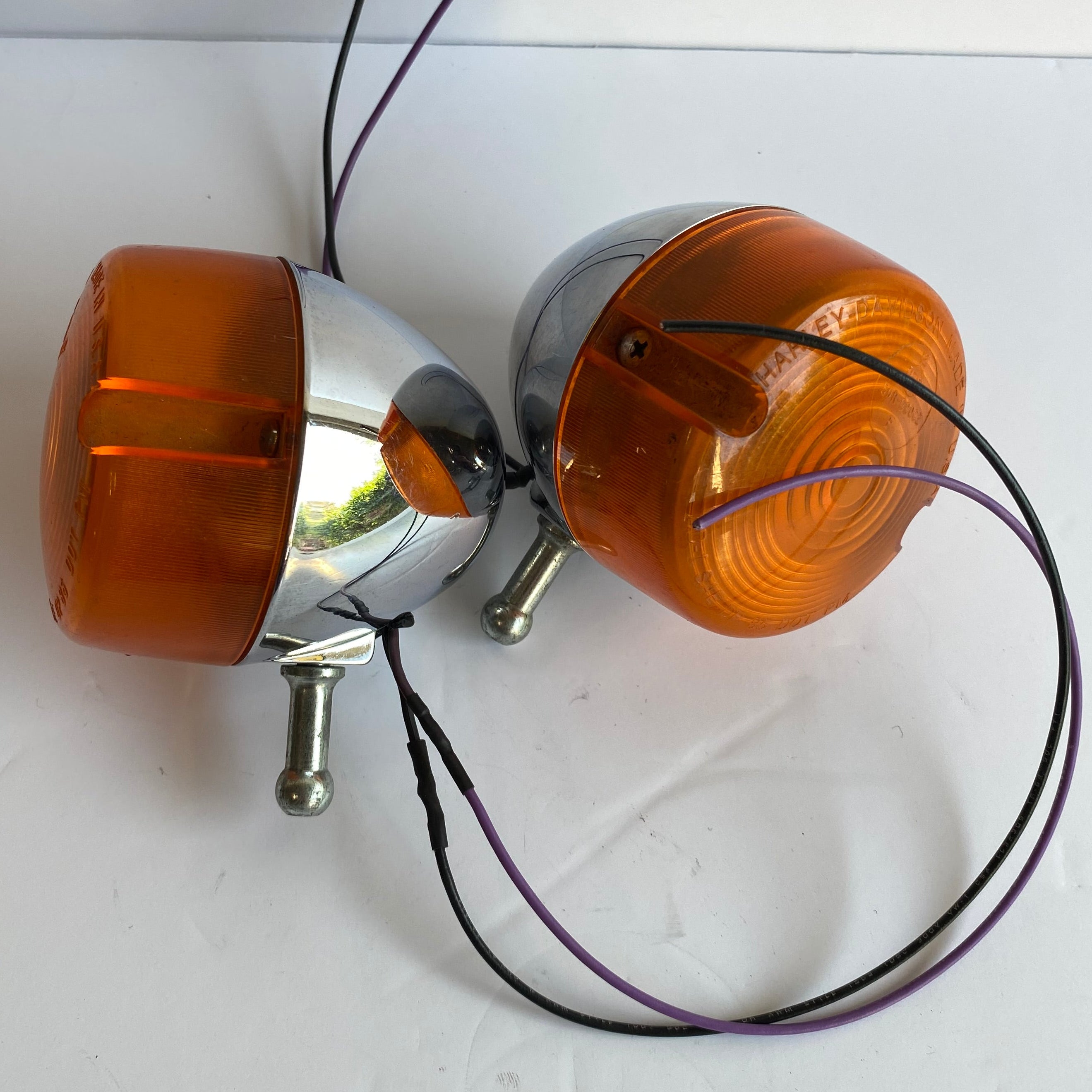 Harley Davidson Front Turn Signal Set OEM REF: 68408-86D