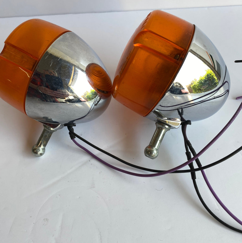 Harley Davidson Front Turn Signal Set OEM REF: 68408-86D