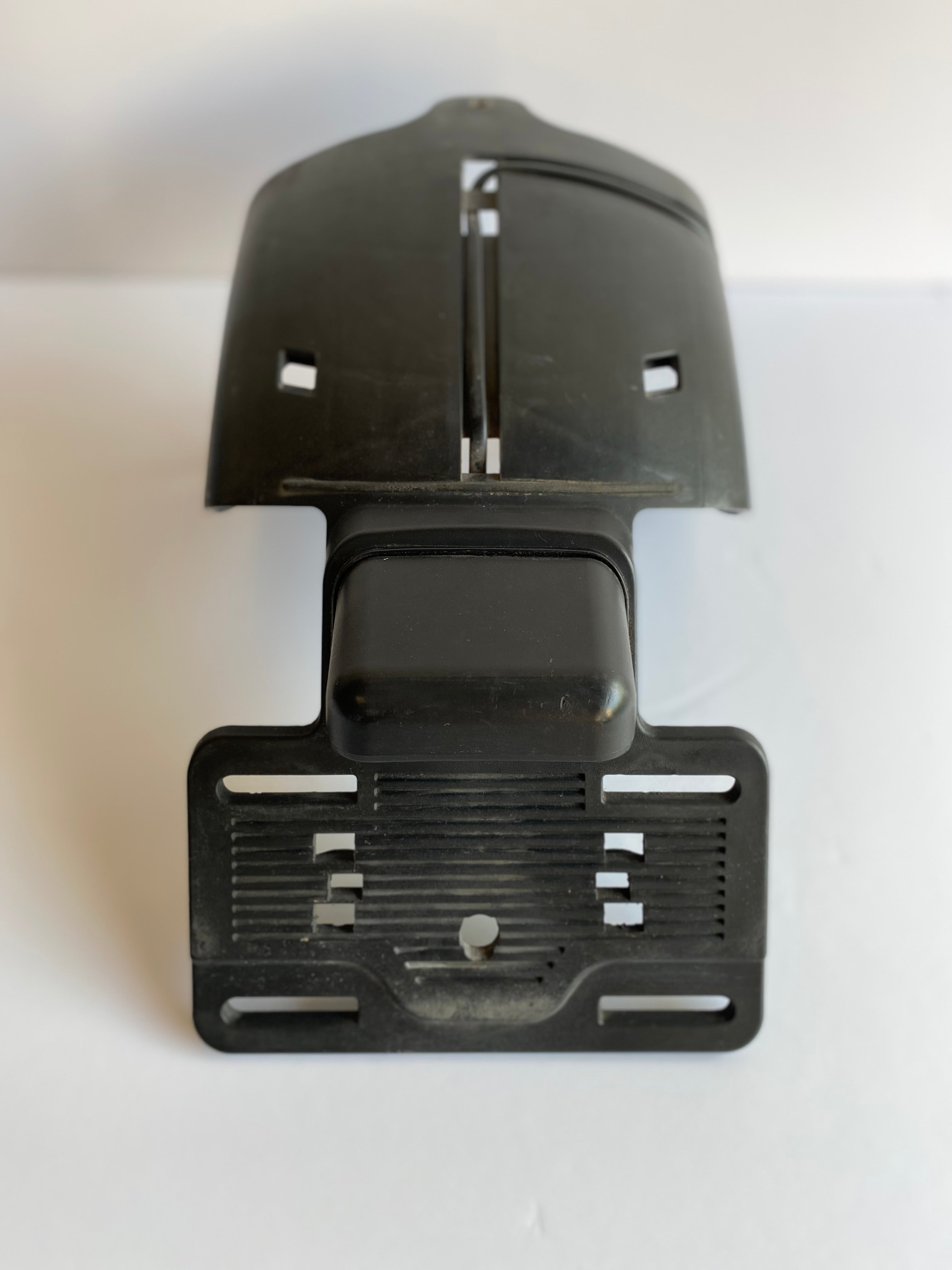 Support de plaque d'immatriculation Harley Davidson REF OEM : 67900124