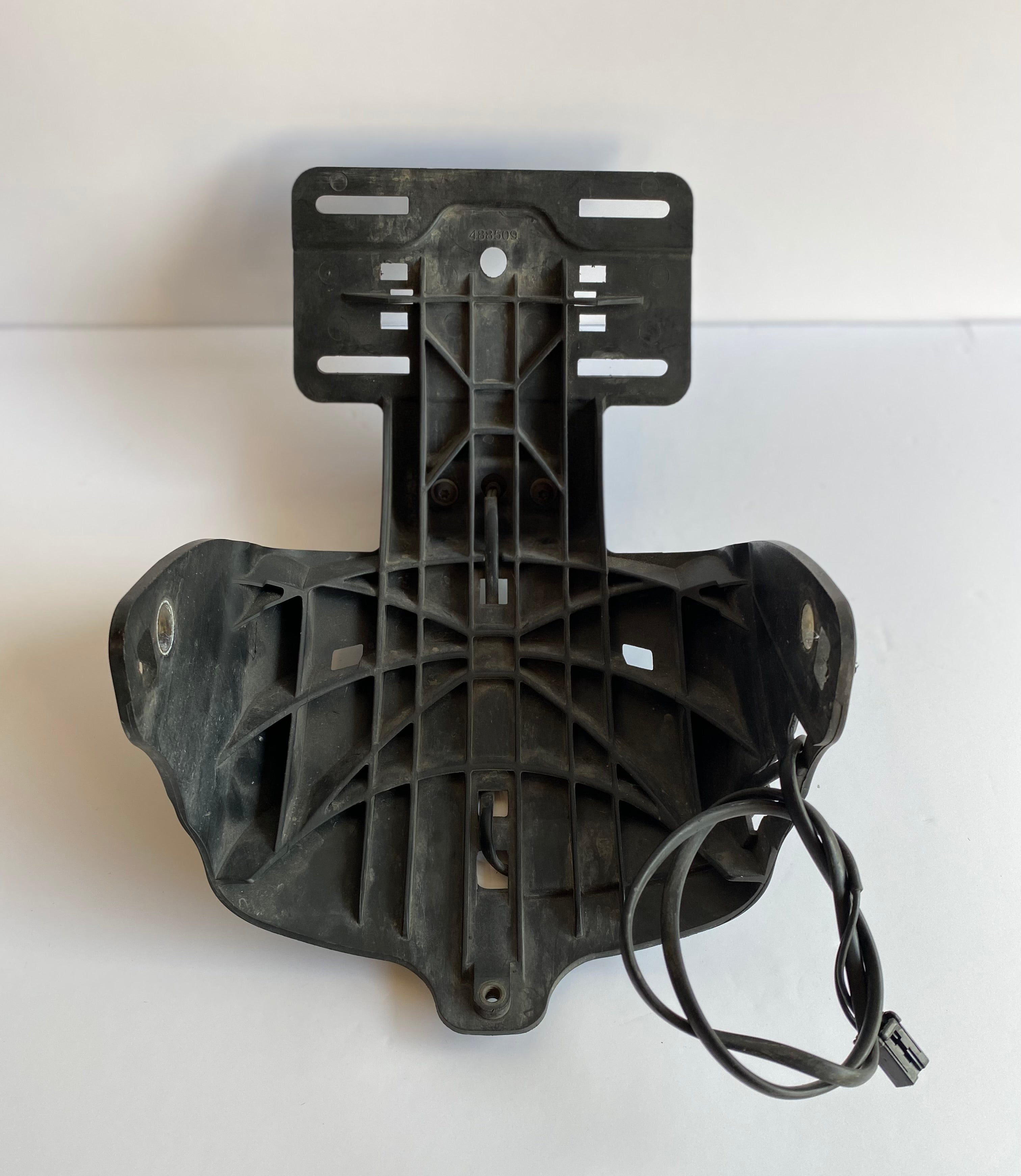 Support de plaque d'immatriculation Harley Davidson REF OEM : 67900124