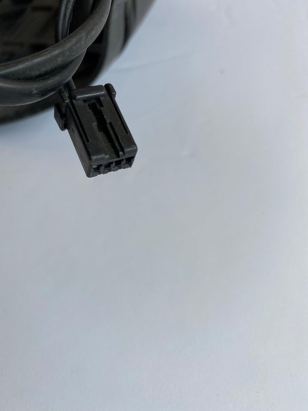 Support de plaque d'immatriculation Harley Davidson REF OEM : 67900124
