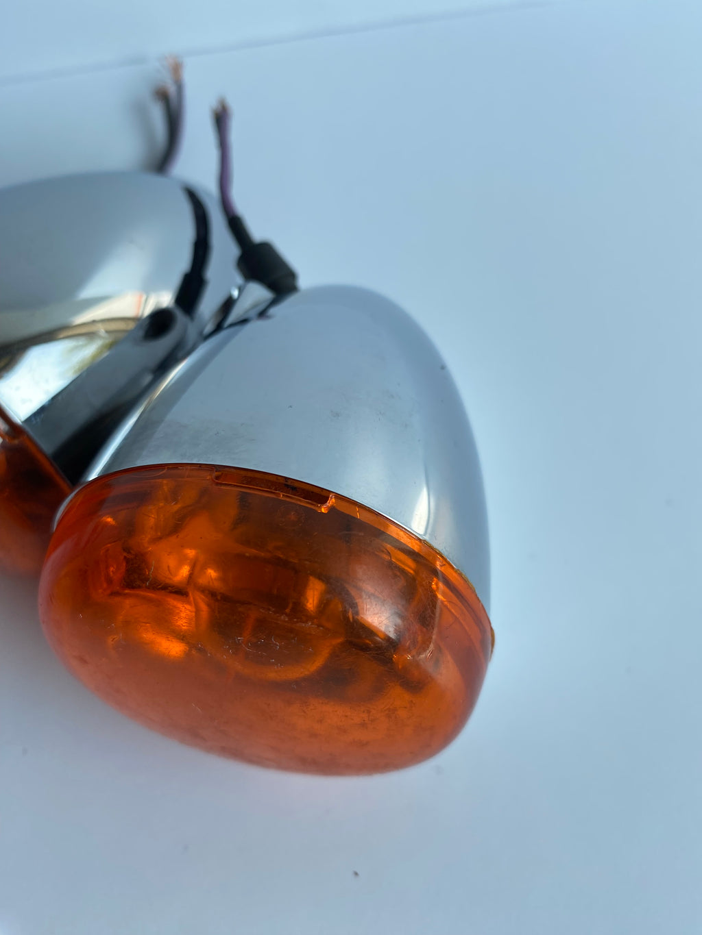Jeu de clignotants avant chromé Harley Davidson REF OEM : 68975-00