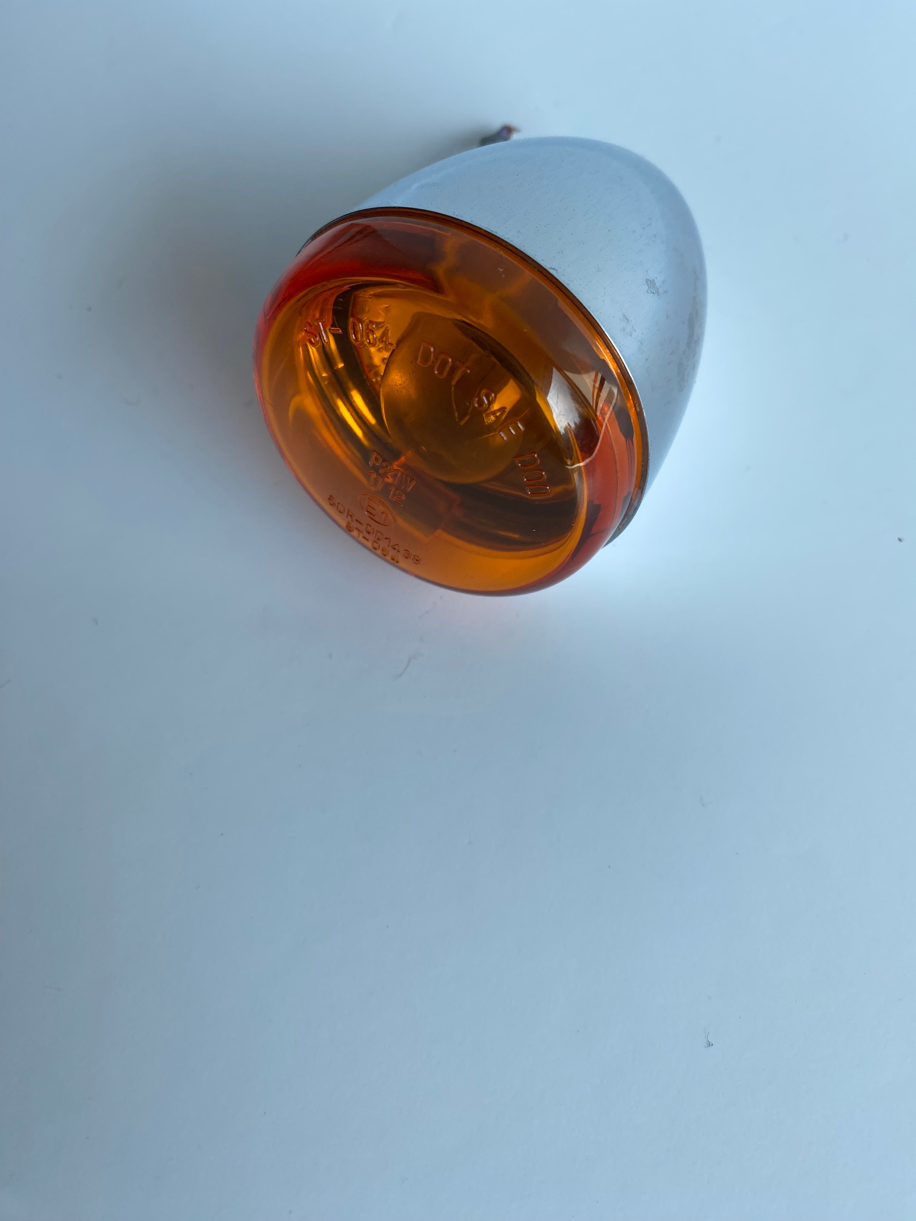 Harley Davidson chrome front turn signal OEM REF: 68975-00