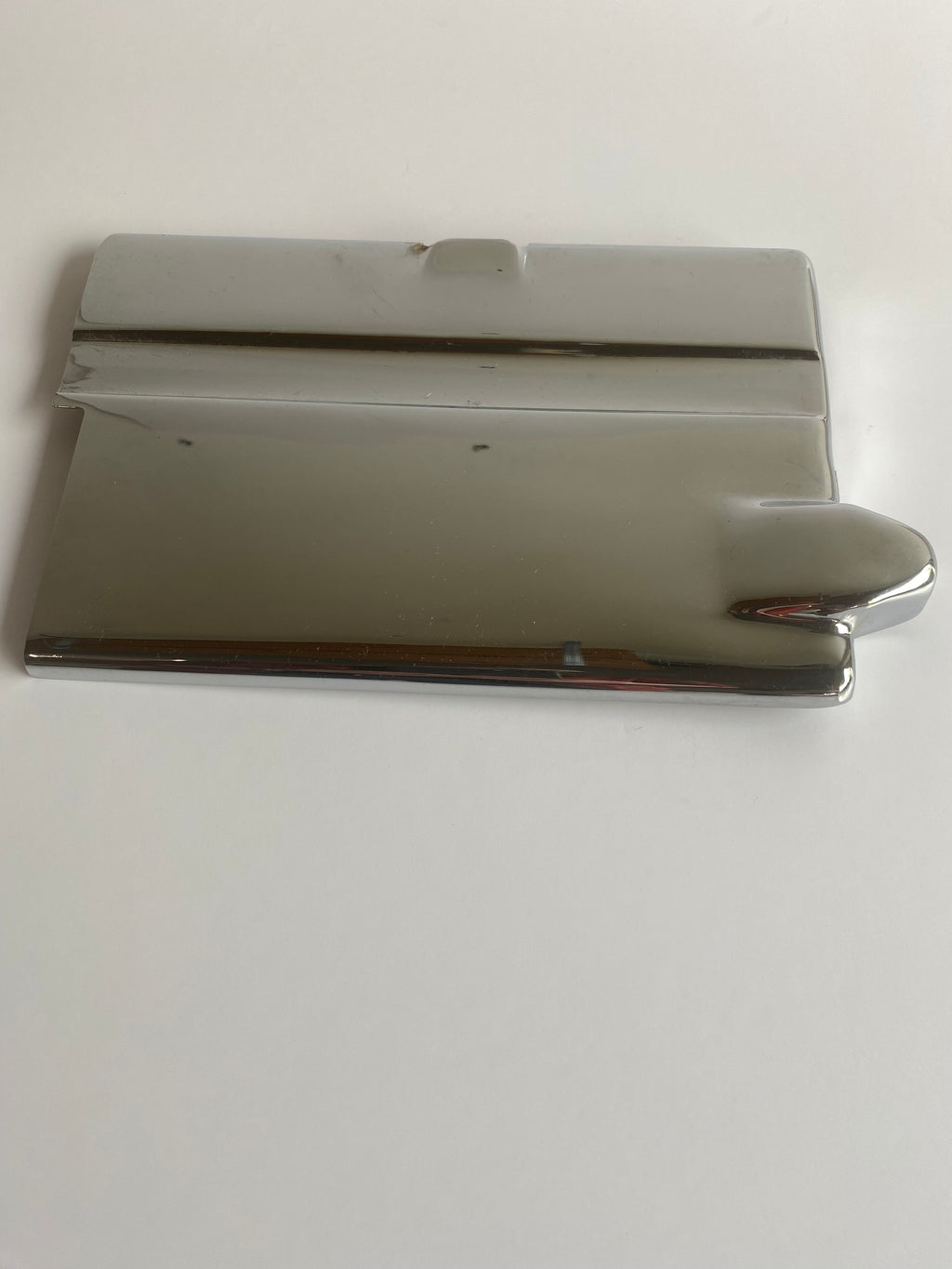 Cache batterie superieur chromé Harley Davidson REF OEM  : 66369-67
