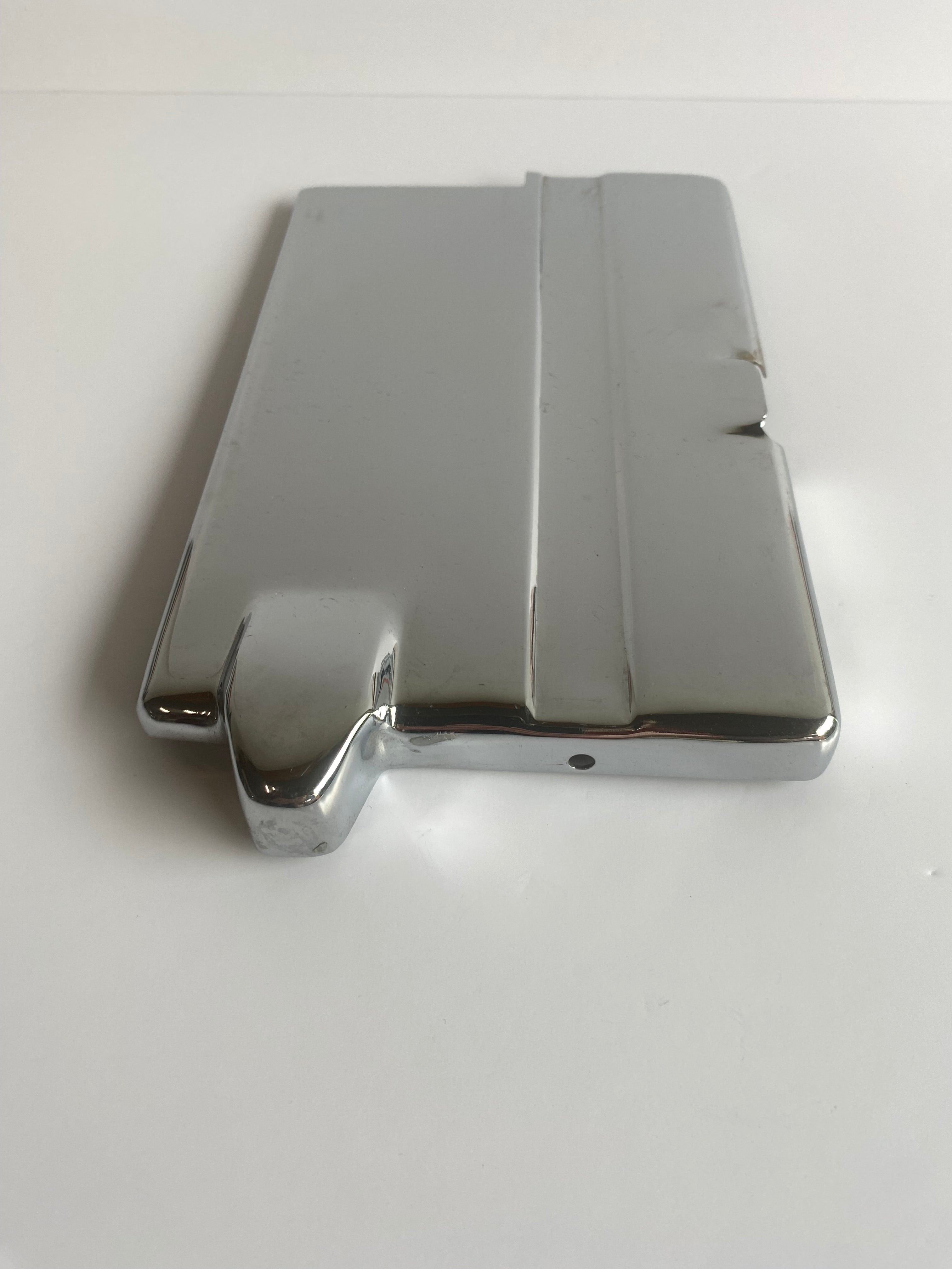 Cache batterie superieur chromé Harley Davidson REF OEM  : 66369-67