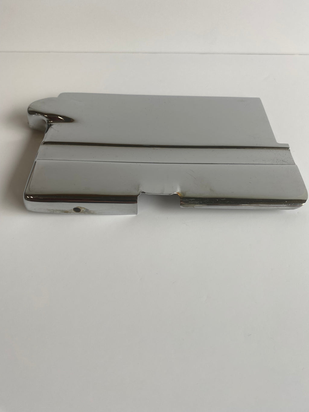 Cache batterie superieur chromé Harley Davidson REF OEM  : 66369-67