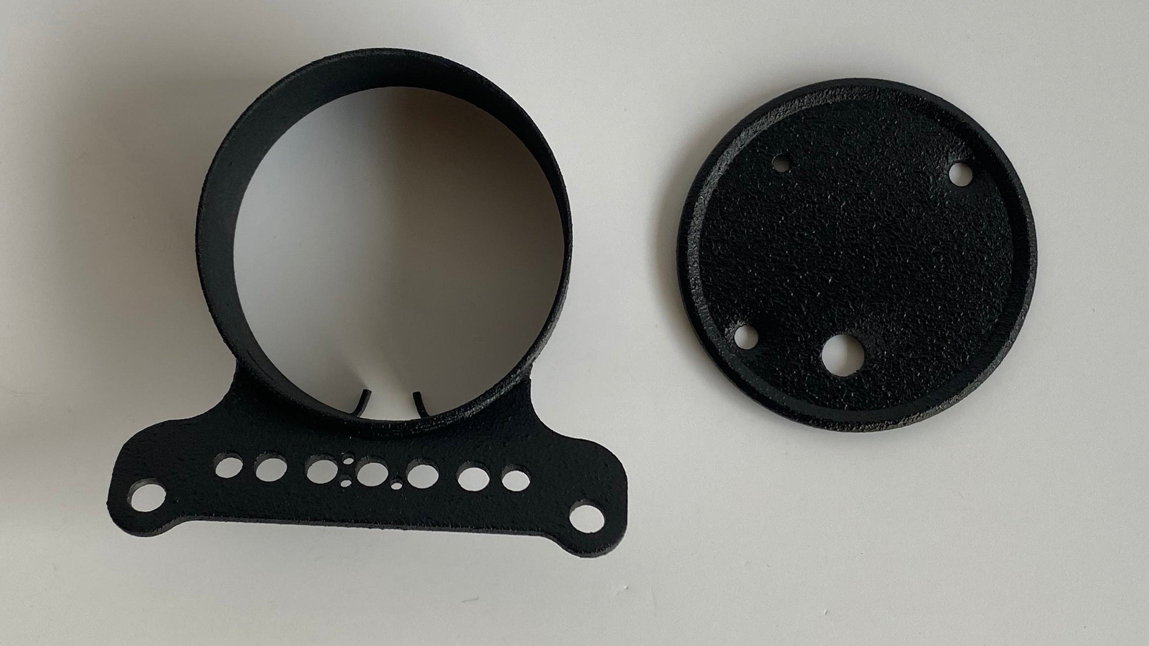 Support et plaque compteur de vitesses Sportster Harley Davidson REF OEM 67053-95 & 67320-95