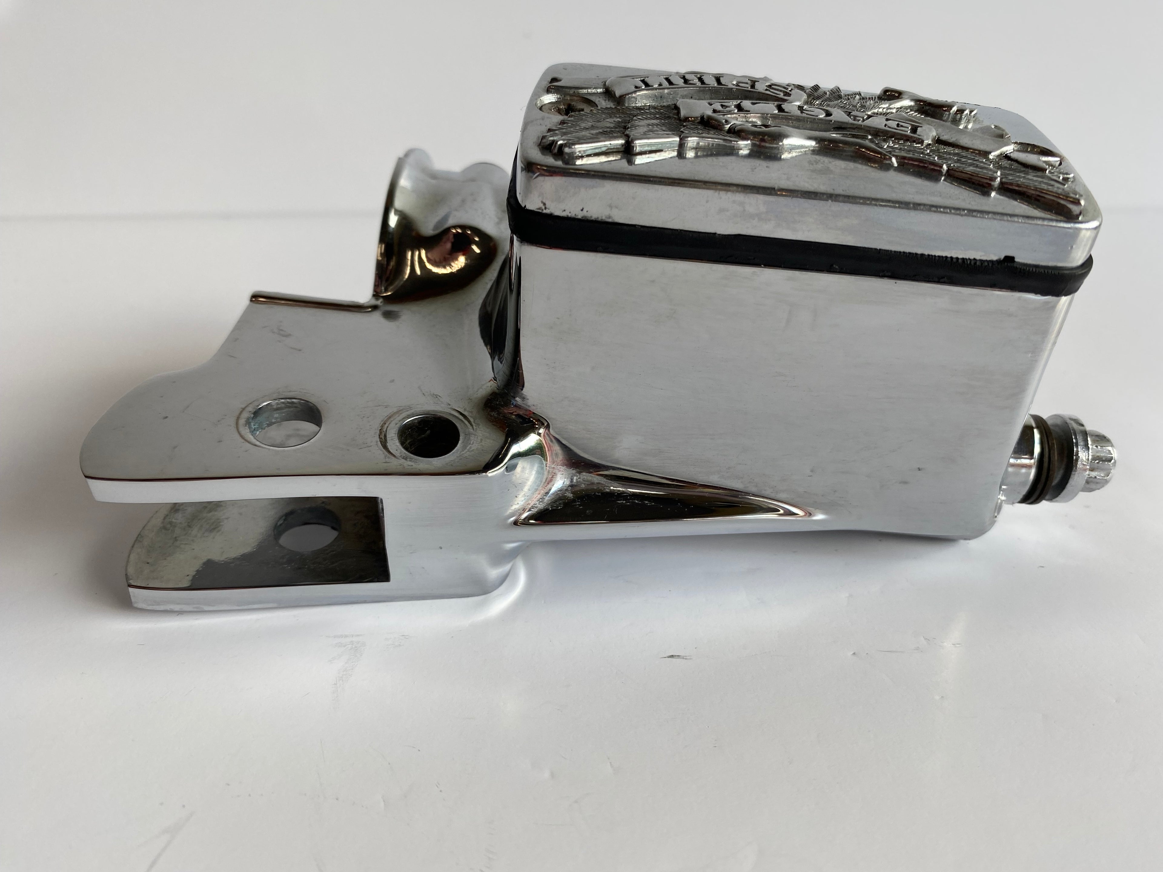 Harley Davidson Chrome Front Brake Master Cylinder REF MCS: 905145
