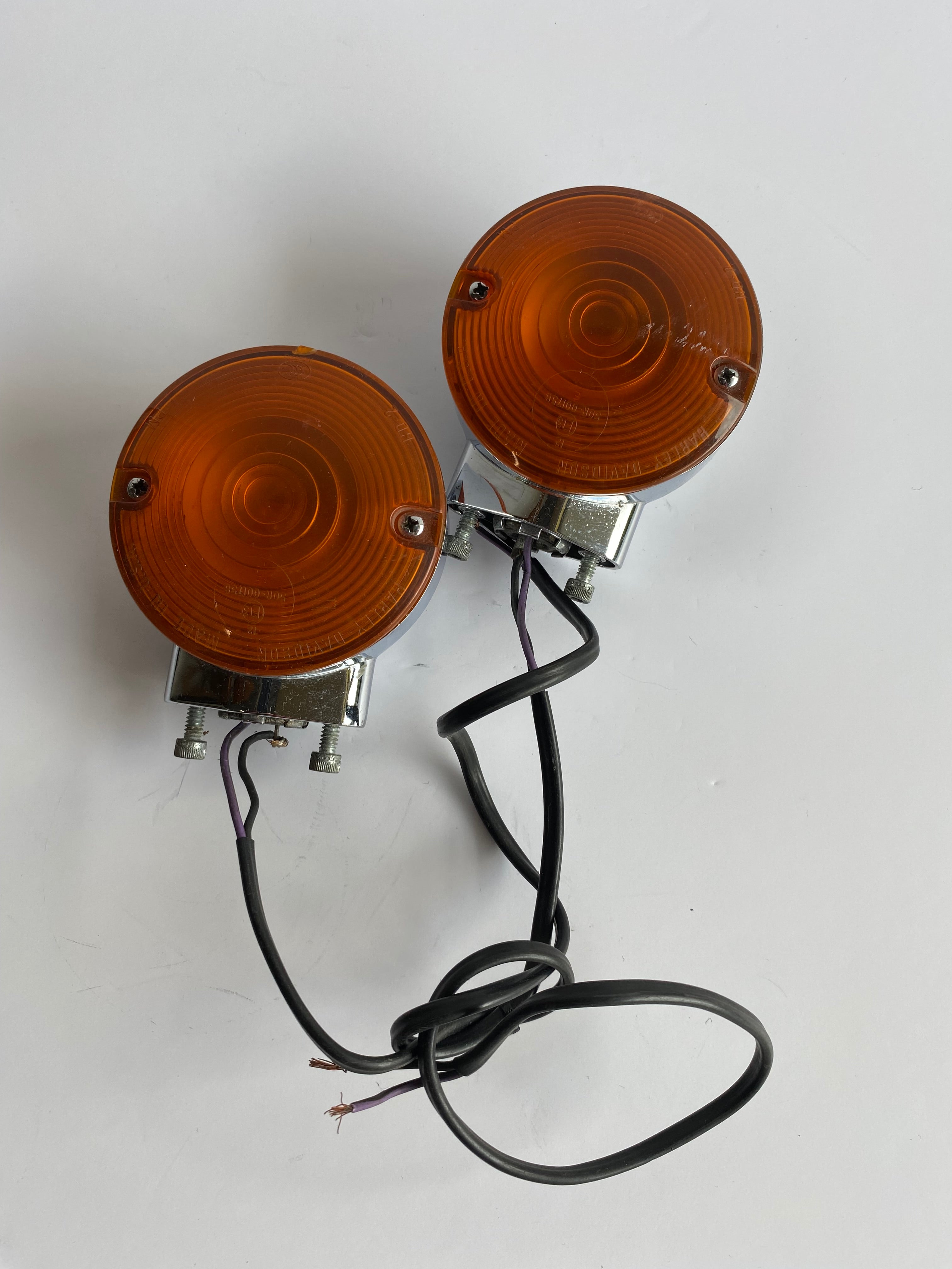 Jeu de clignotants avant ou arriere Harley Davidson REF OEM68402-86