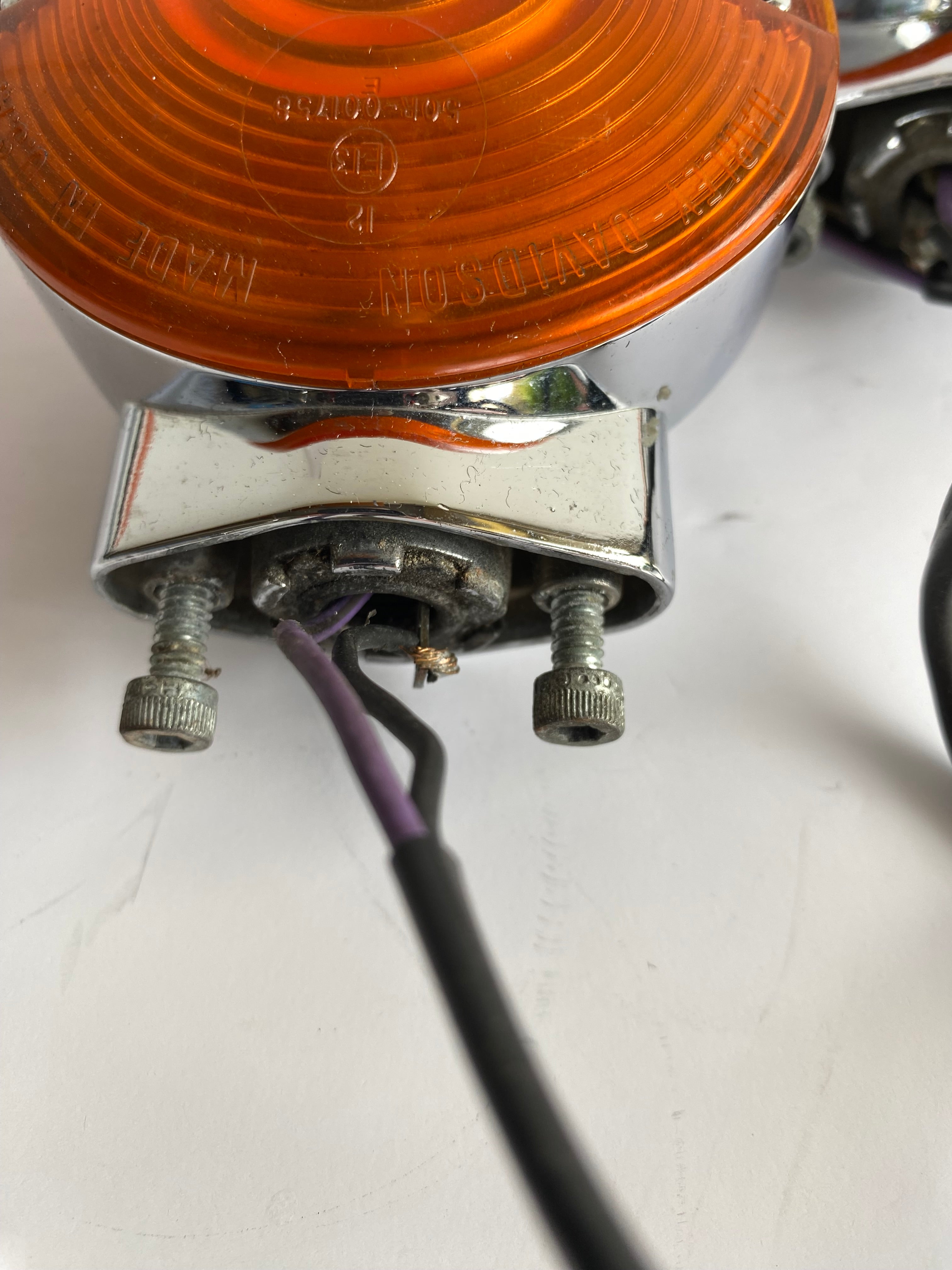 Jeu de clignotants avant ou arriere Harley Davidson REF OEM68402-86