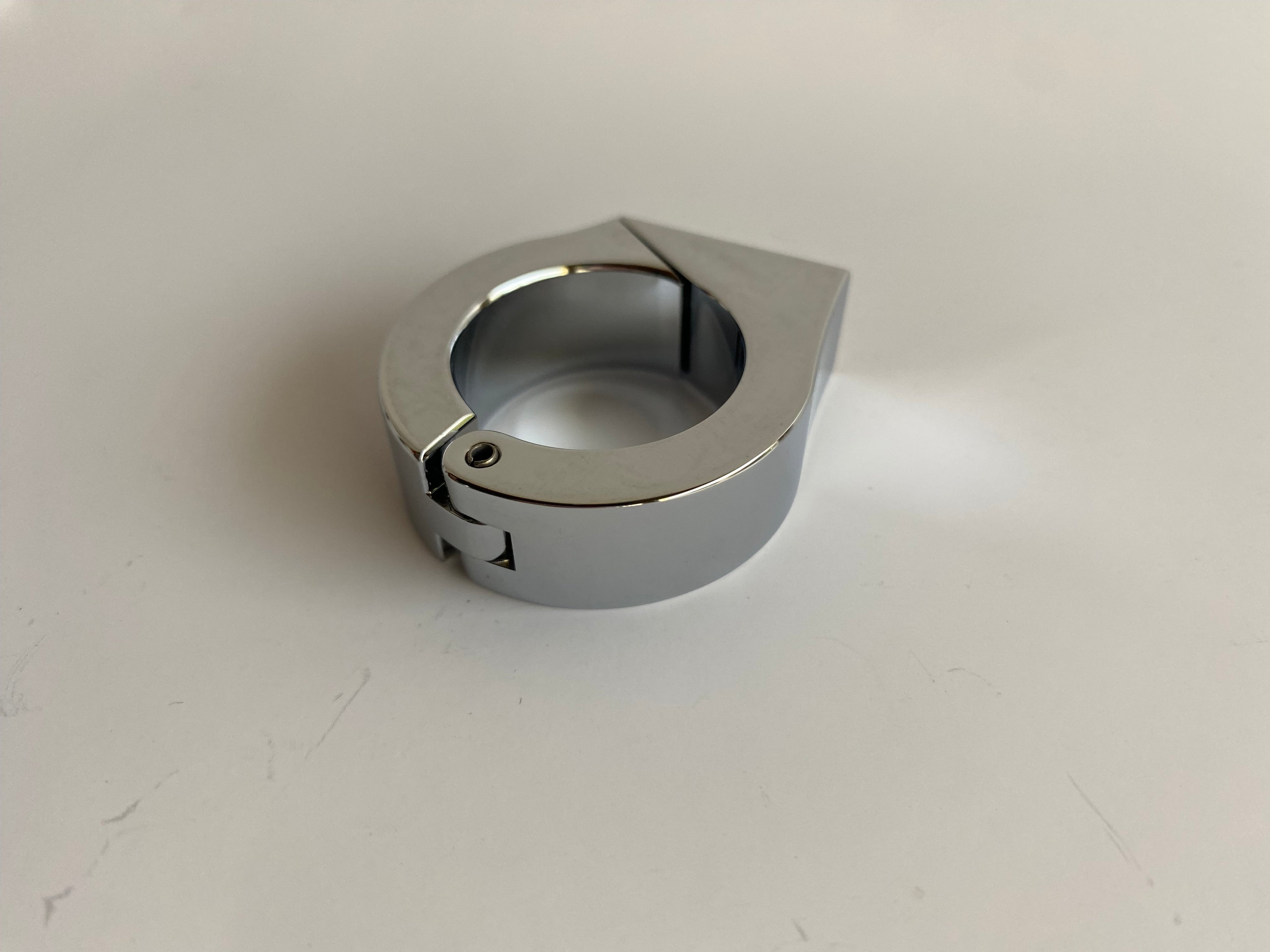 Collier 1 pouce compteur Dakota Digital Harley Davidson REF BKT-3100