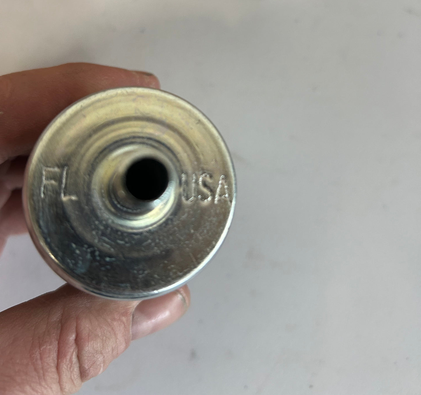 Buell Kraftstoff-/Benzinfilter OEM-Referenz: P0135.KB