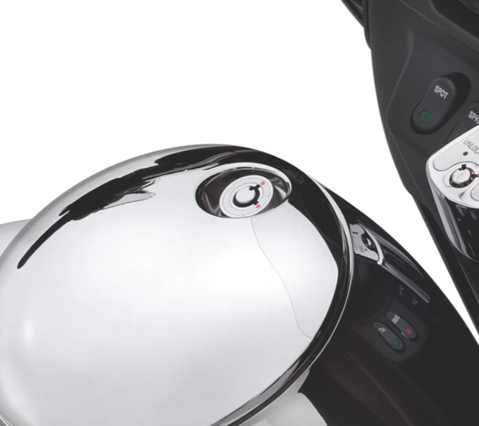 Bouton poussoir trappe carburant Touring Harley Davidson REF 53842-00C