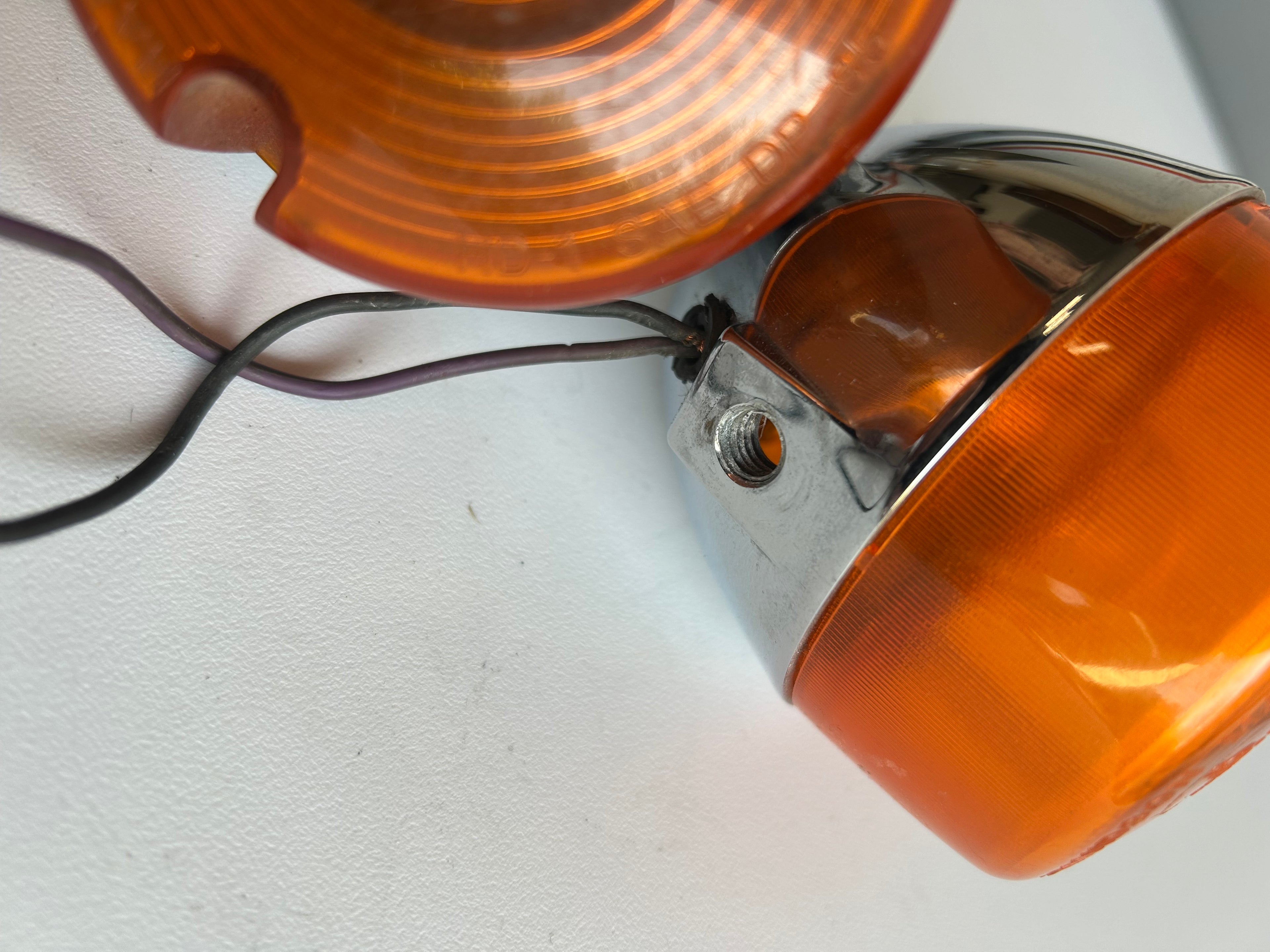Harley Davidson Front or Rear Turn Signal Set OEM REF: 68408-86D