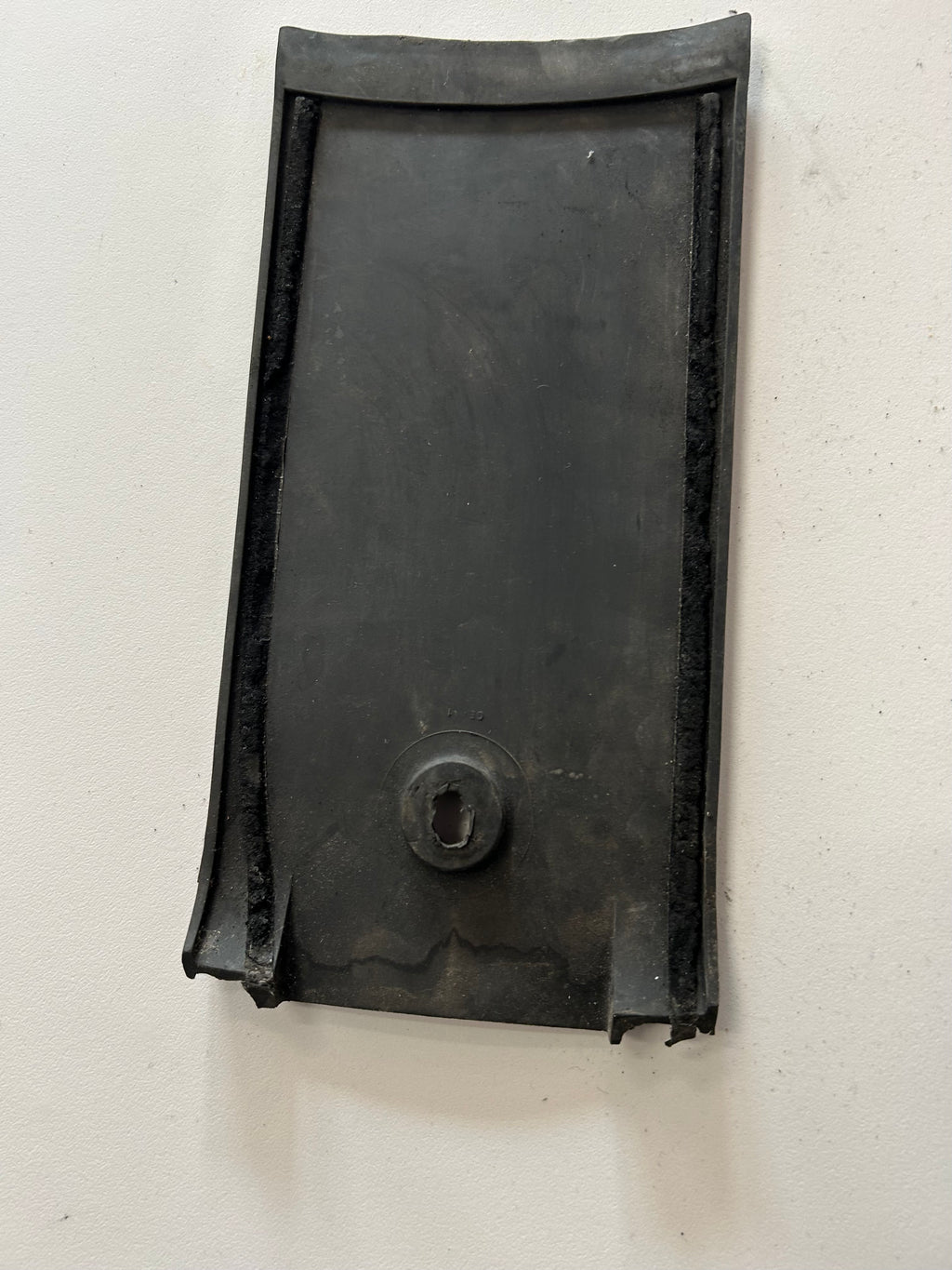 Dash cover réservoir bas Softail Harley Davidson REF OEM : 31155-84B