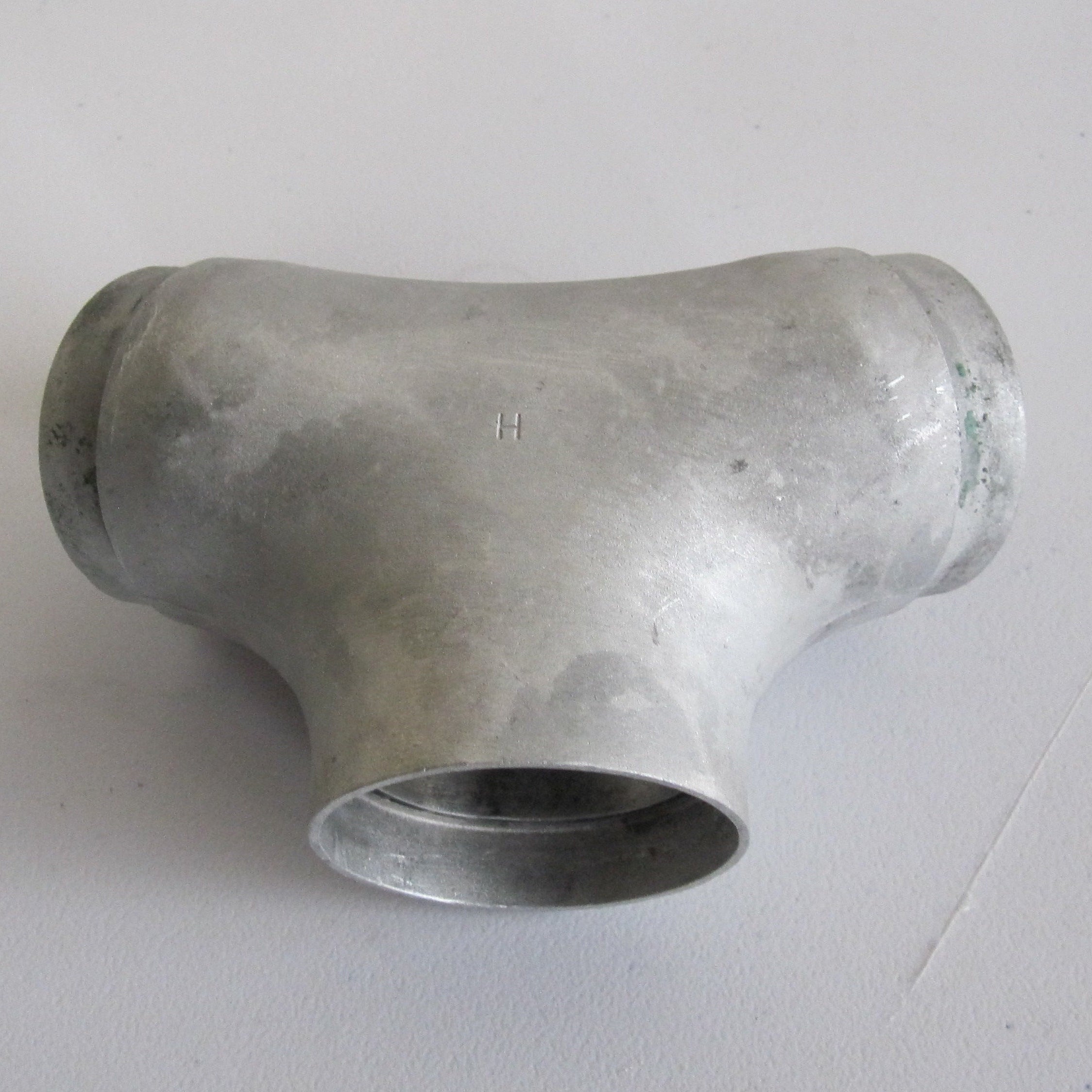 INTAKE PIPE Harley Davidson OEM REF: 26994-90