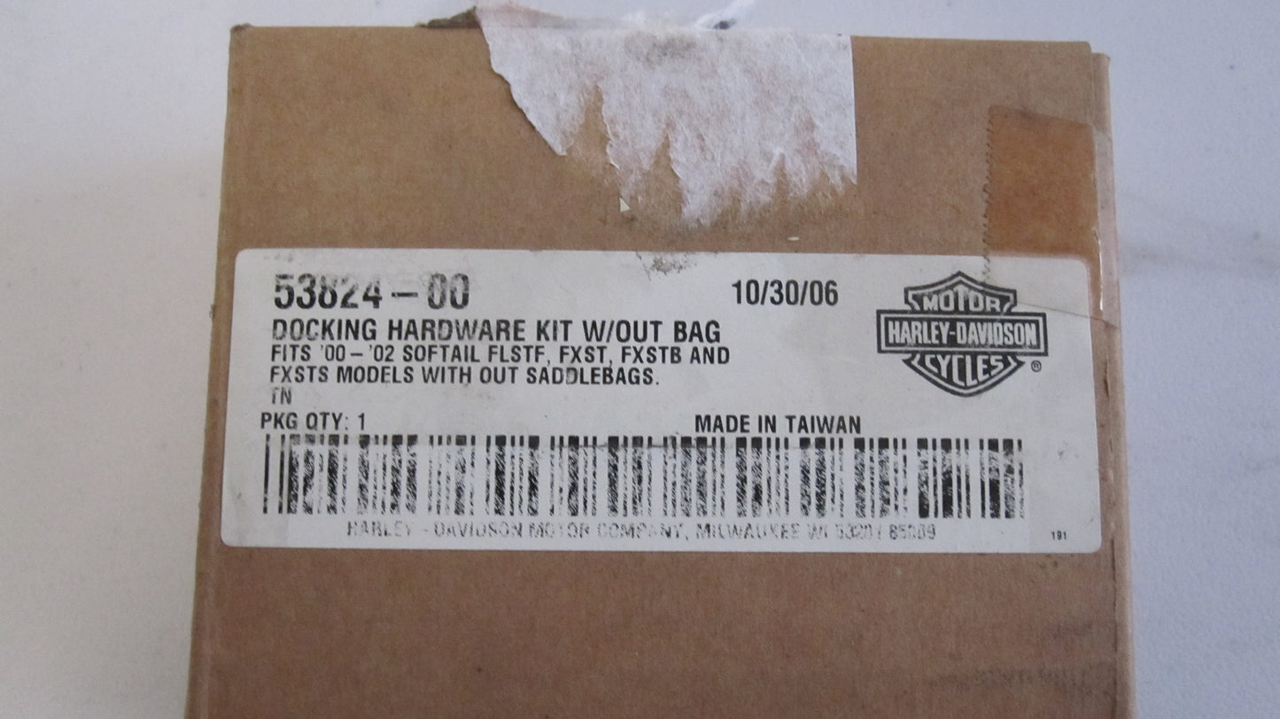 Kit de montage sissy bar Softail Harley Davidson REF OEM : 53824-00