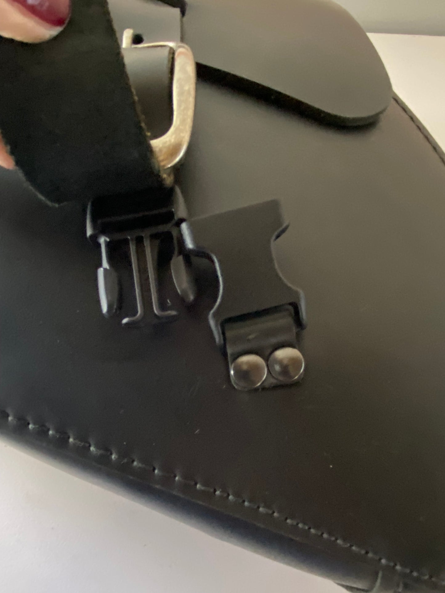 Sacoche latérale Sportster Harley Davidson REF OEM : 90201326A